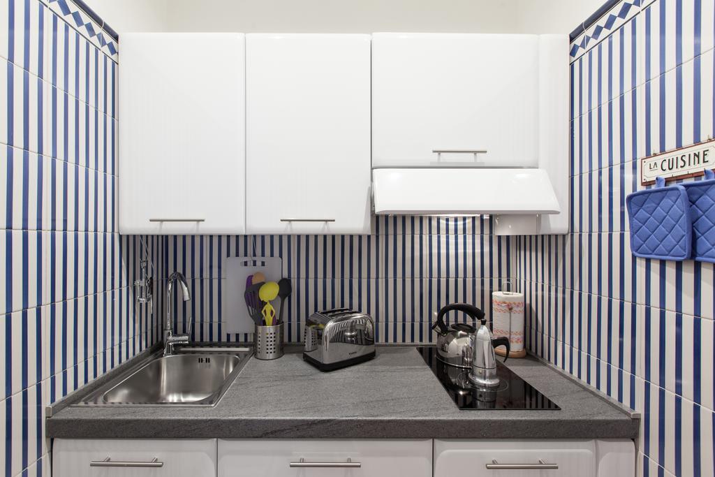 Urbana Lodge, Monti Рим Екстериор снимка