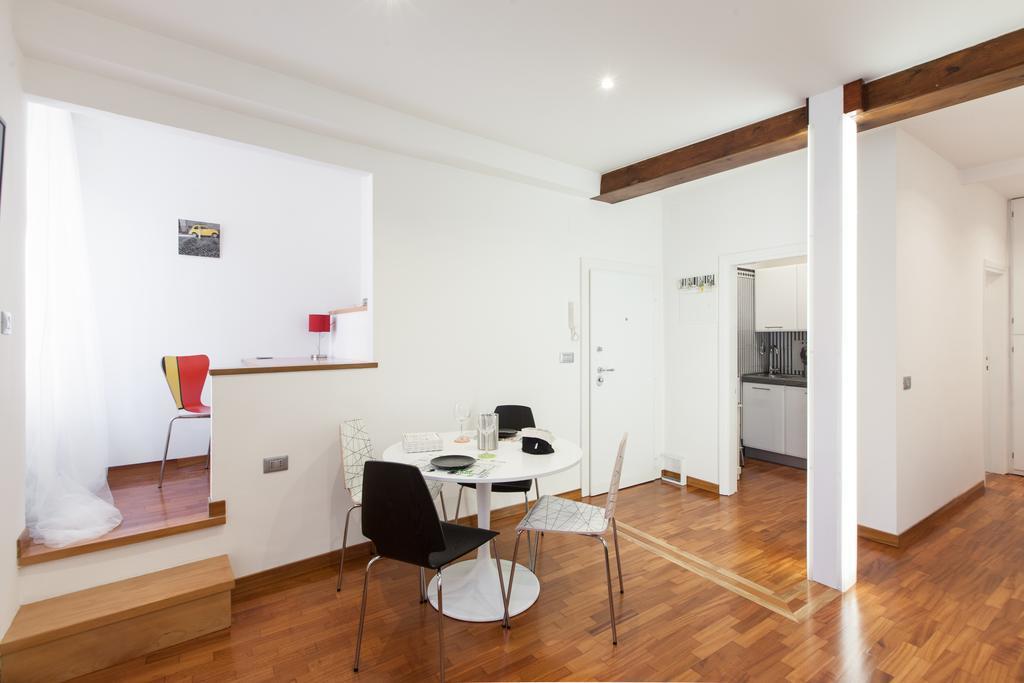 Urbana Lodge, Monti Рим Екстериор снимка